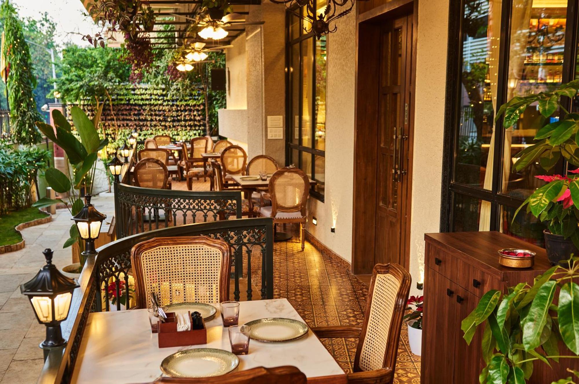 Arnna Hotel - Goregaon مومباي المظهر الخارجي الصورة