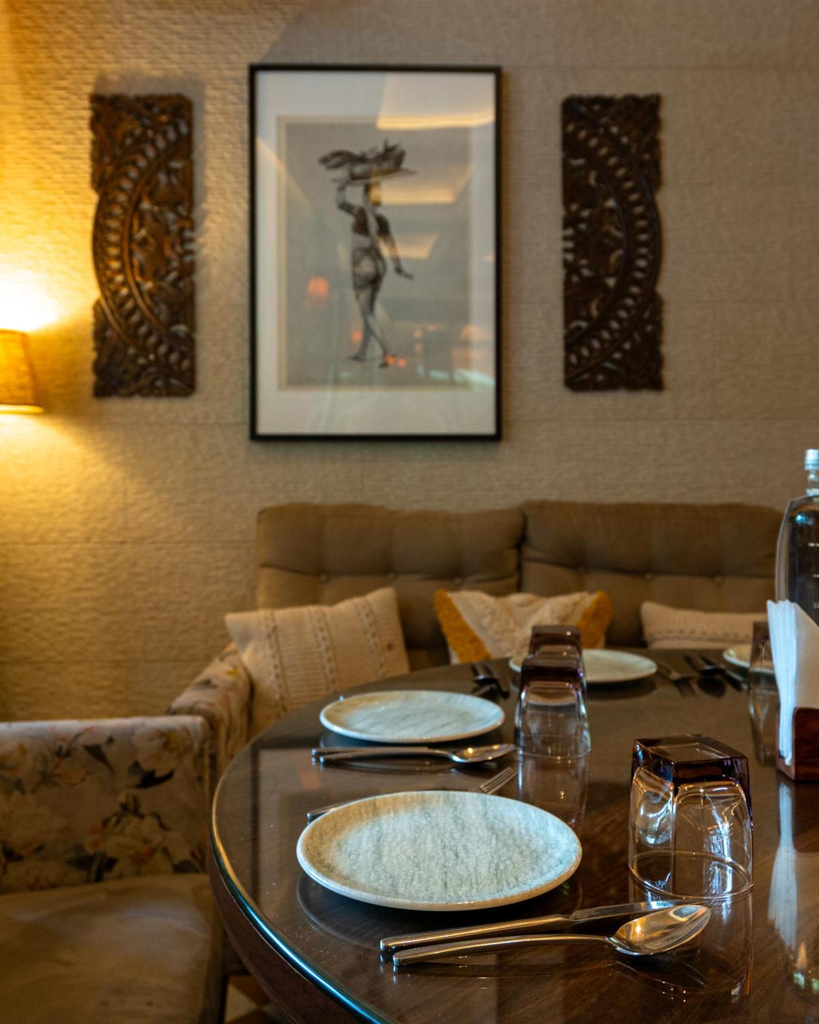 Arnna Hotel - Goregaon مومباي المظهر الخارجي الصورة